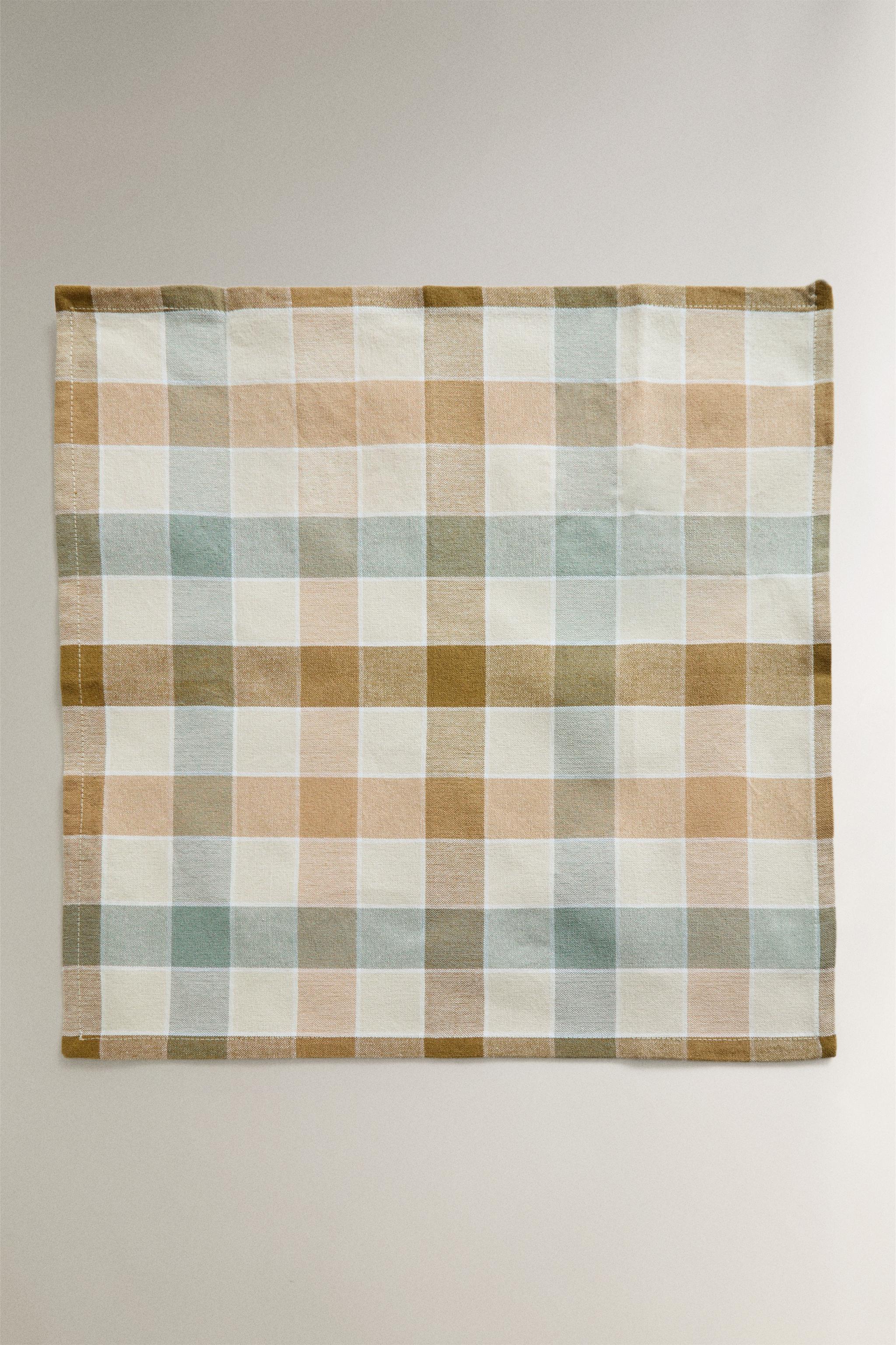 LOT DE SERVIETTES DE TABLE À CARREAUX EN FIL TEINTÉ (LOT DE 2)